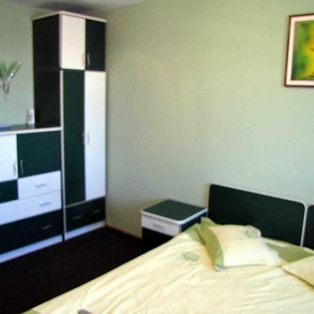 Casa Oana Hotel Сулина Екстериор снимка