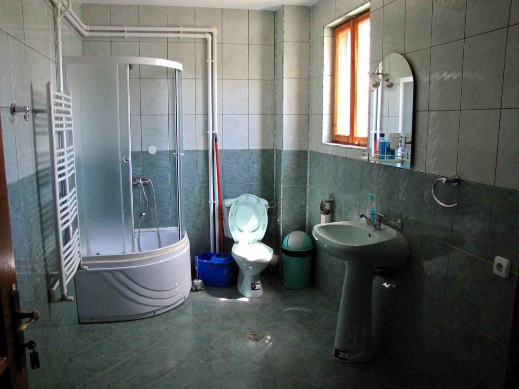 Casa Oana Hotel Сулина Екстериор снимка