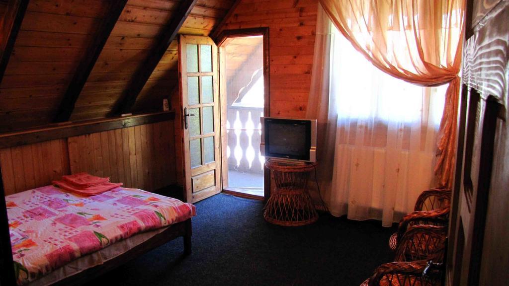 Casa Oana Hotel Сулина Екстериор снимка