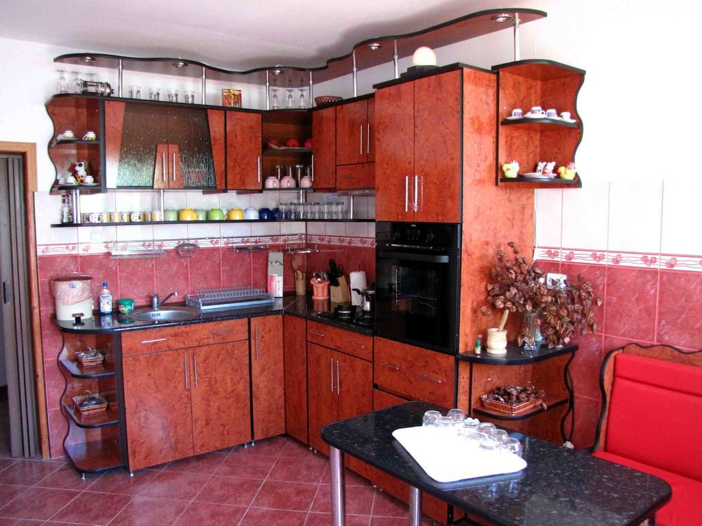 Casa Oana Hotel Сулина Екстериор снимка