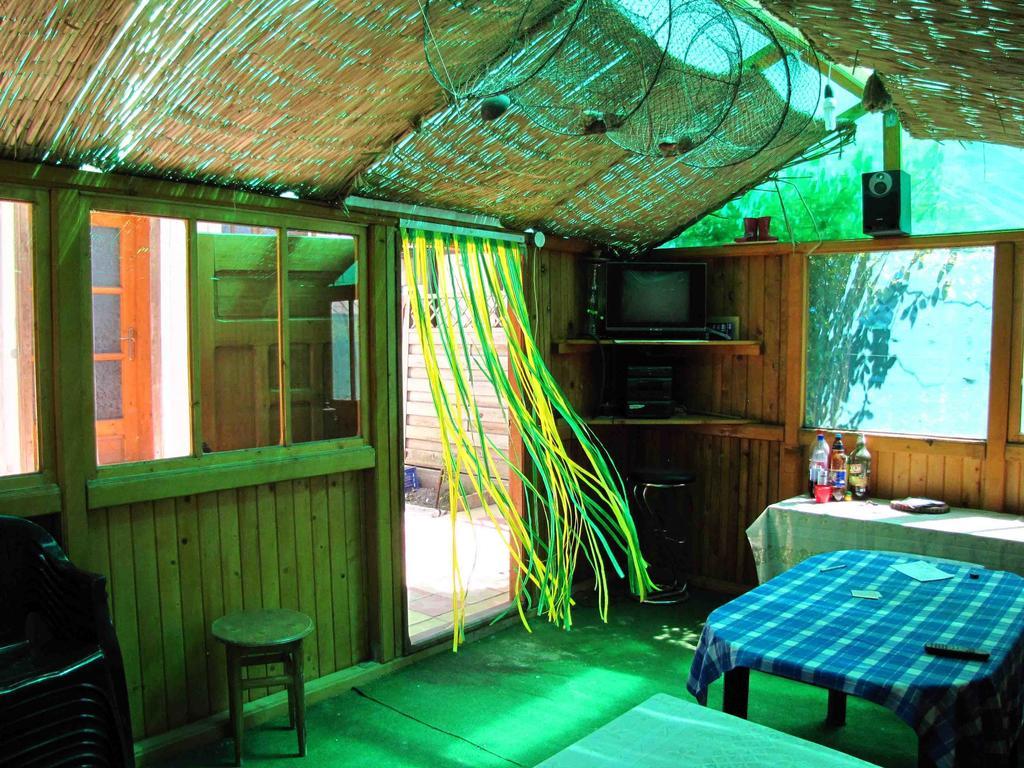 Casa Oana Hotel Сулина Екстериор снимка